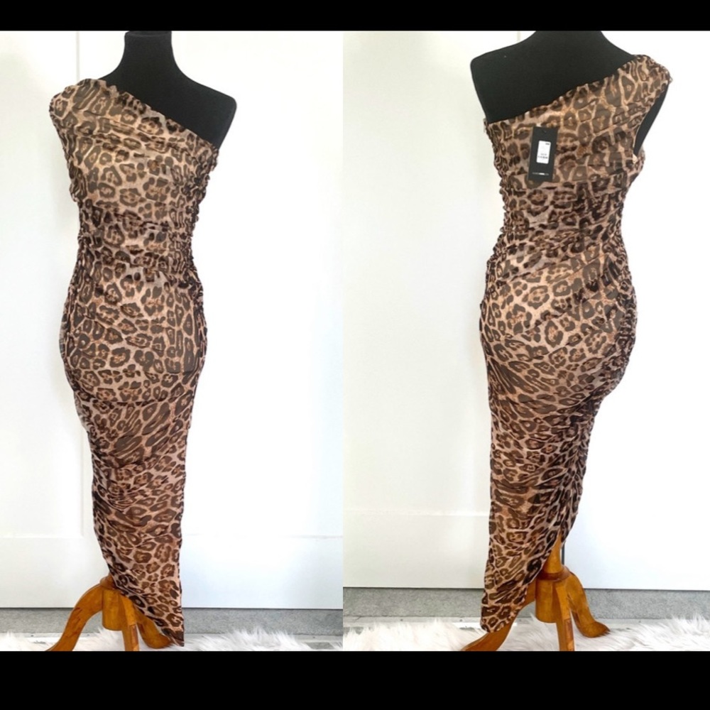 NWT - LEOPARD PRINT ONE-SHOULDER MIDI DRESS